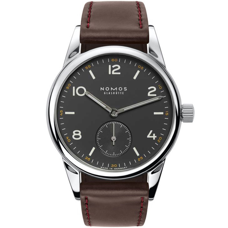 Nomos Club 704
