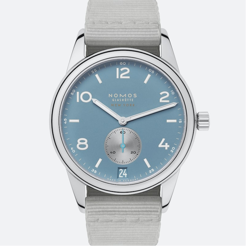 Nomos Club 733 S5