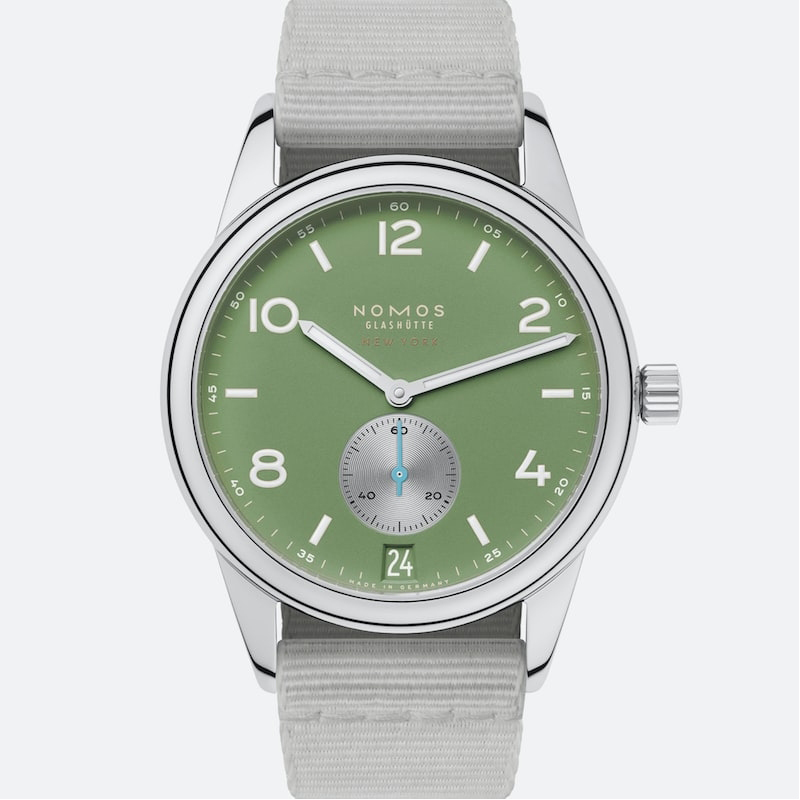 Nomos Club 733 S7