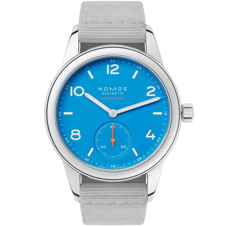 Nomos Club 742