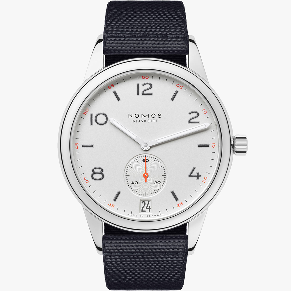 Nomos Club 775