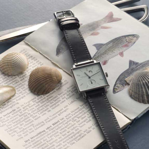 Nomos Tetra 453
