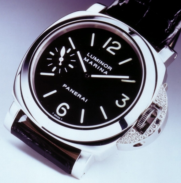 Luminor Diamond Protector 44 mm: Stainless steel & Leather - PAM00033 Panerai Luminor Pam00033