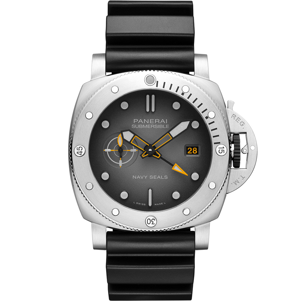Panerai Submersible Pam01323